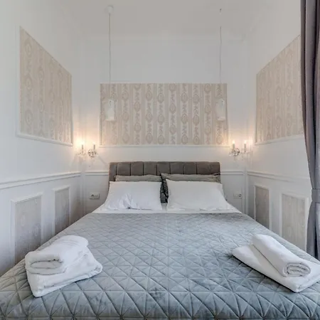 Lorenzzo Diocletian's Palazzo Storico 4*