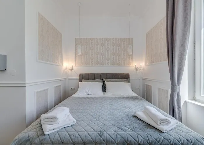 Lorenzzo Diocletian's Palazzo Storico 4*