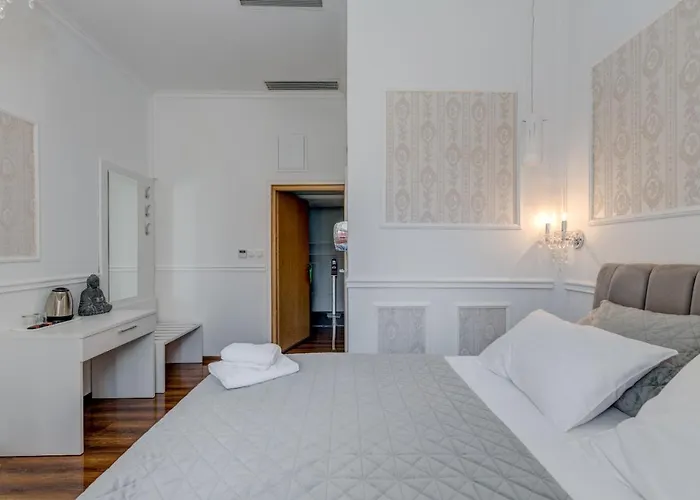 Lorenzzo Diocletian's Palazzo Storico Hotel 4*